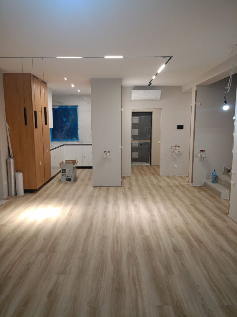 montazh-napolnykh-pokrytij-1