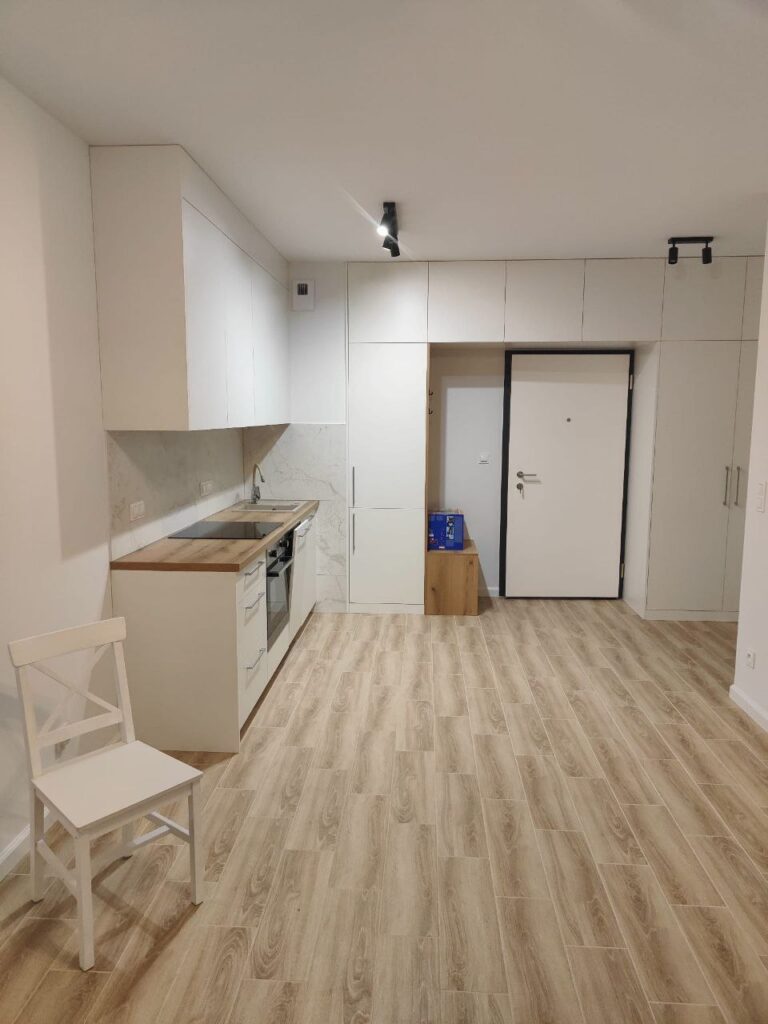 montazh-napolnykh-pokrytij-8